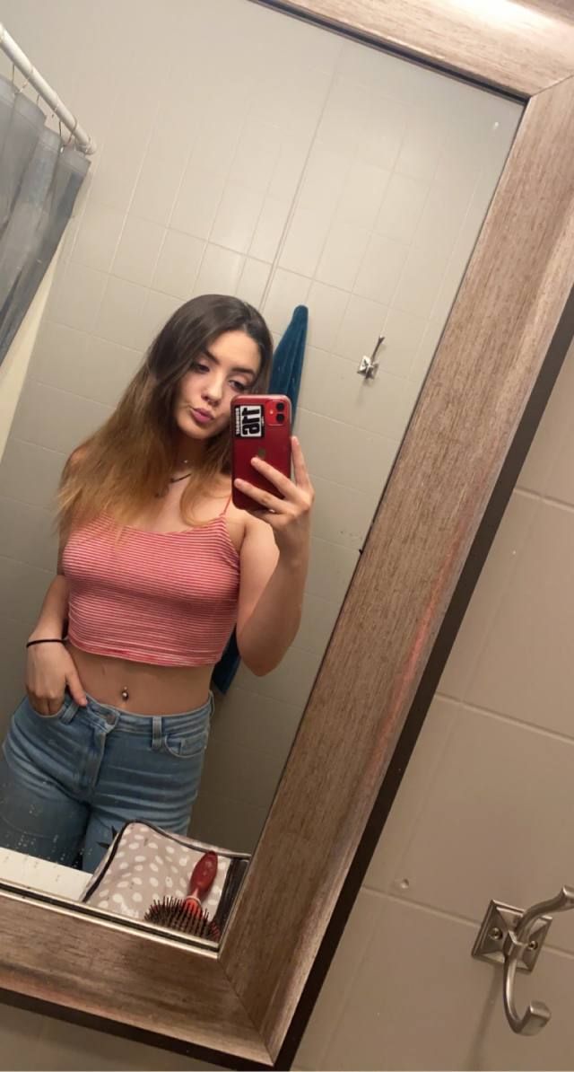 BADDEST SQUIRTER 😈🥶NOW IN TOWN Text Me On **+13239751453**WITH YOUR LOCATION. I Got Party Favors Also🥂😈✨ - Image 3